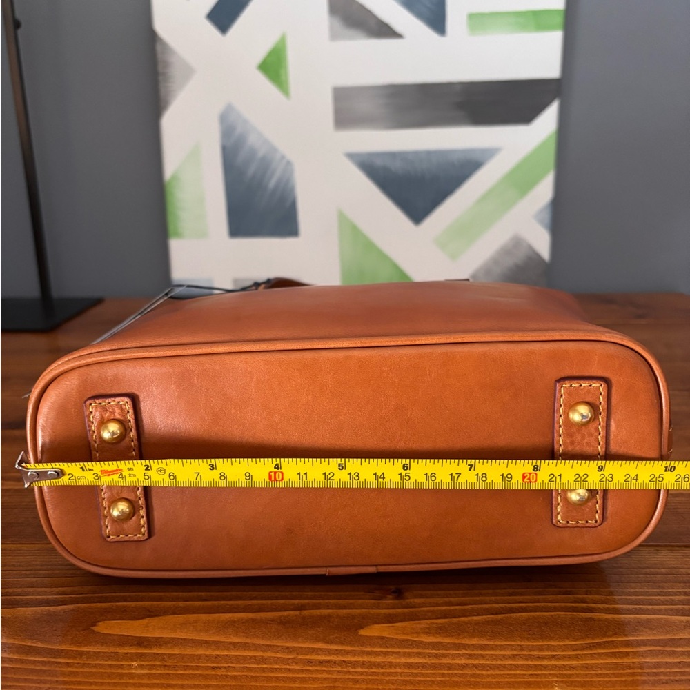 NWT Dooney & Bourke Florentine Small Charleston Shopper in Natural - Picture 12 of 14